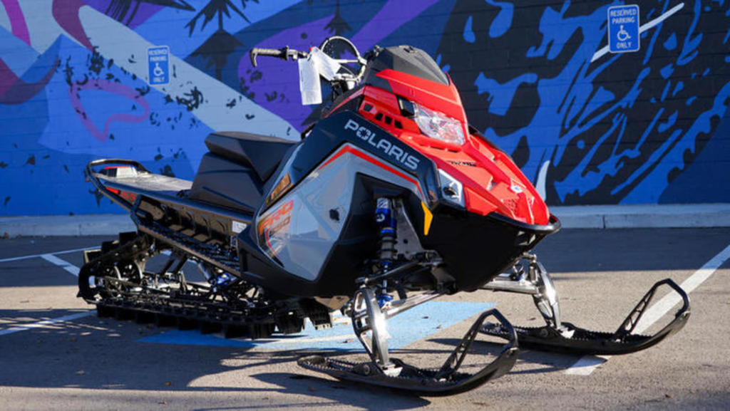 2025 Polaris® 850 PRO RMK 165 Storm Gray / Indy Red in enumclaw WA