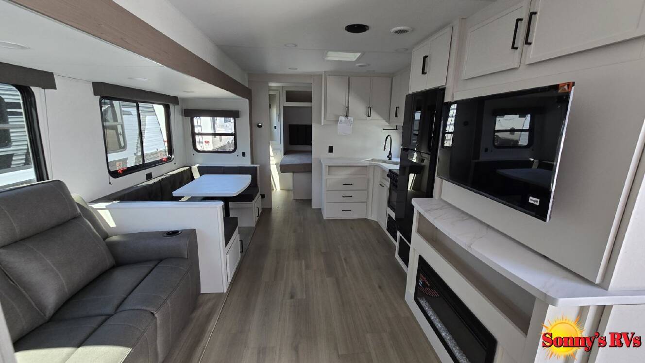 A photo of this 2026 Grand Design Momentum 28MAV