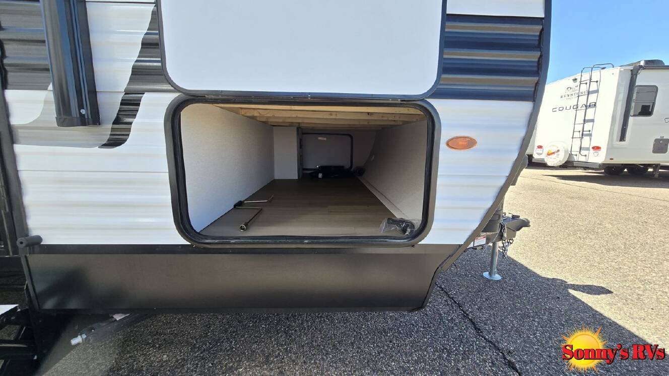 A photo of this 2026 Grand Design Momentum 28MAV