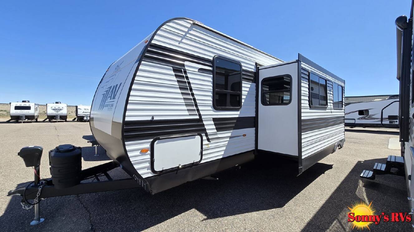 A photo of this 2026 Grand Design Momentum 28MAV