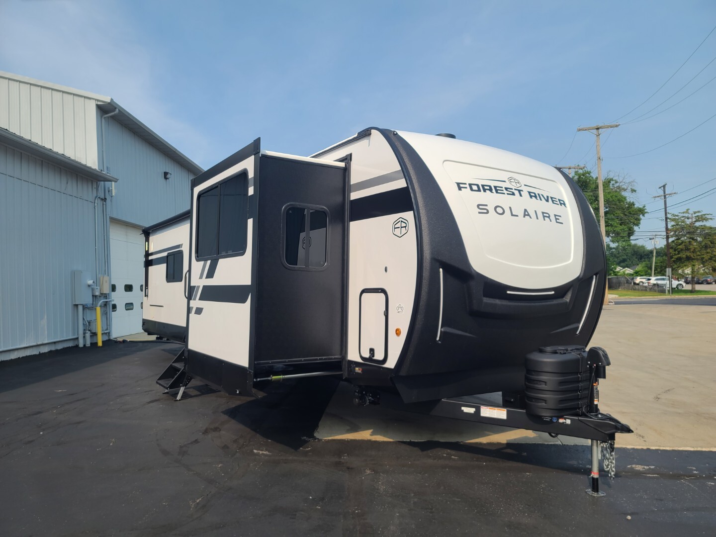 2027 Palomino Solaire 3300FLBS in sylvania OH