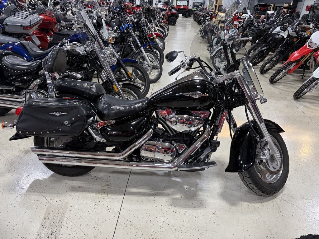 2005 Suzuki Boulevard C90T C90T in Storm Lake, IA