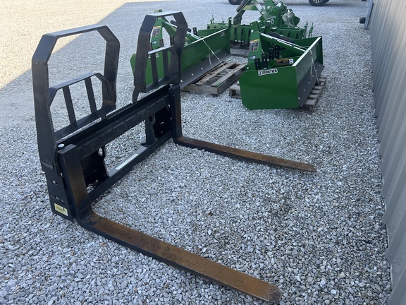 2024 Bobcat Pallet Fork SD in Winchester, IL