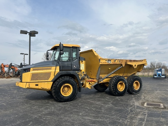 2018 John Deere 260E in Burbank, OH