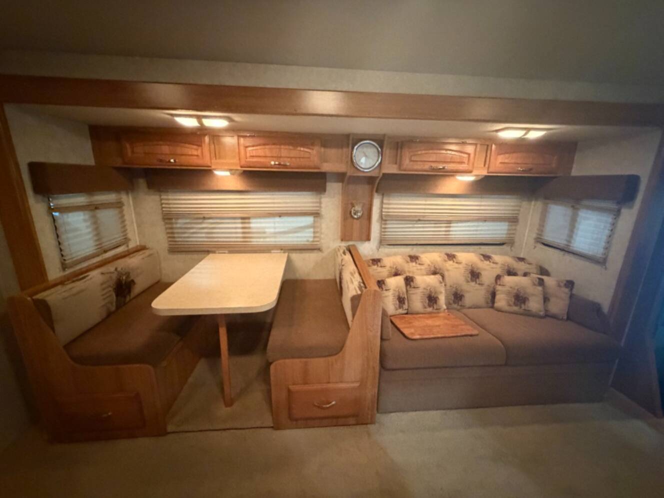 A photo of this 2004 Georgie Boy Pursuit 3500 DS