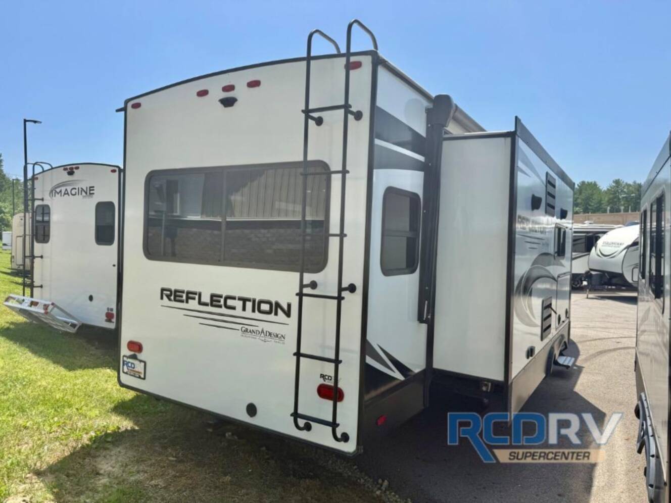 A photo of this 2021 Grand Design Reflection 297RSTS