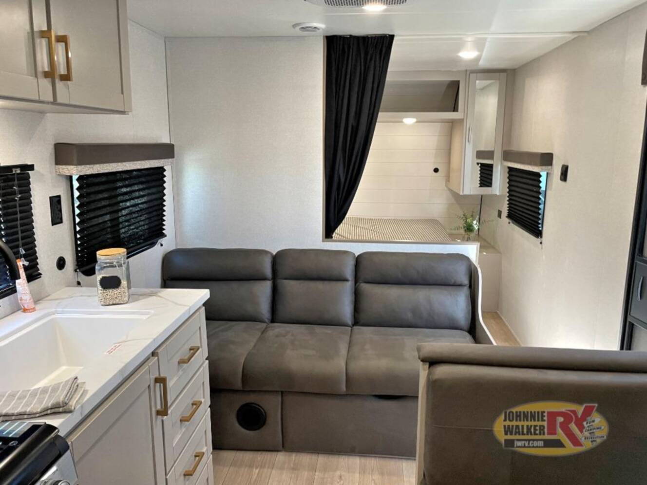 A photo of this 2027 Jayco Jay Flight SLX 260BHW