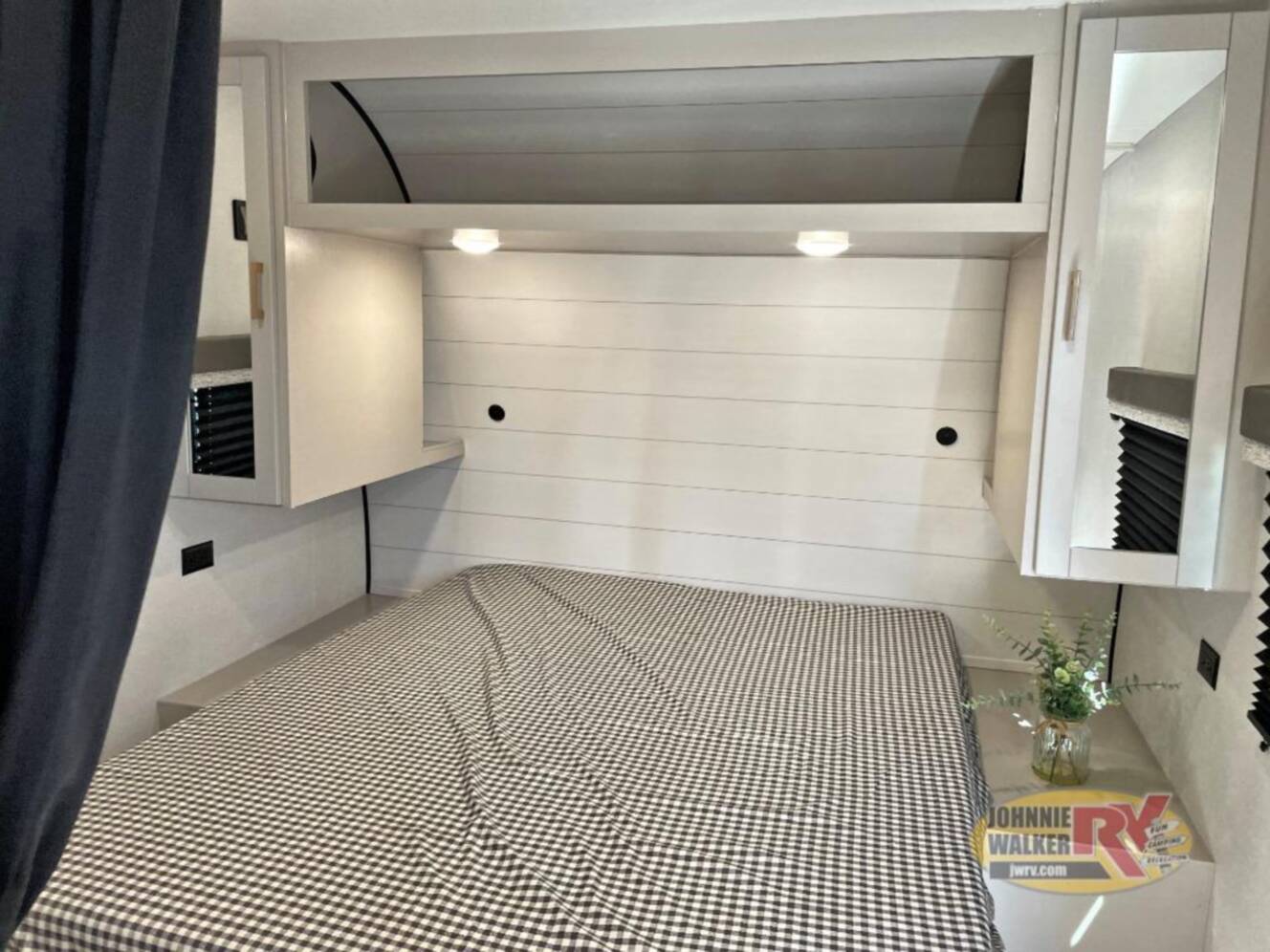 A photo of this 2027 Jayco Jay Flight SLX 260BHW