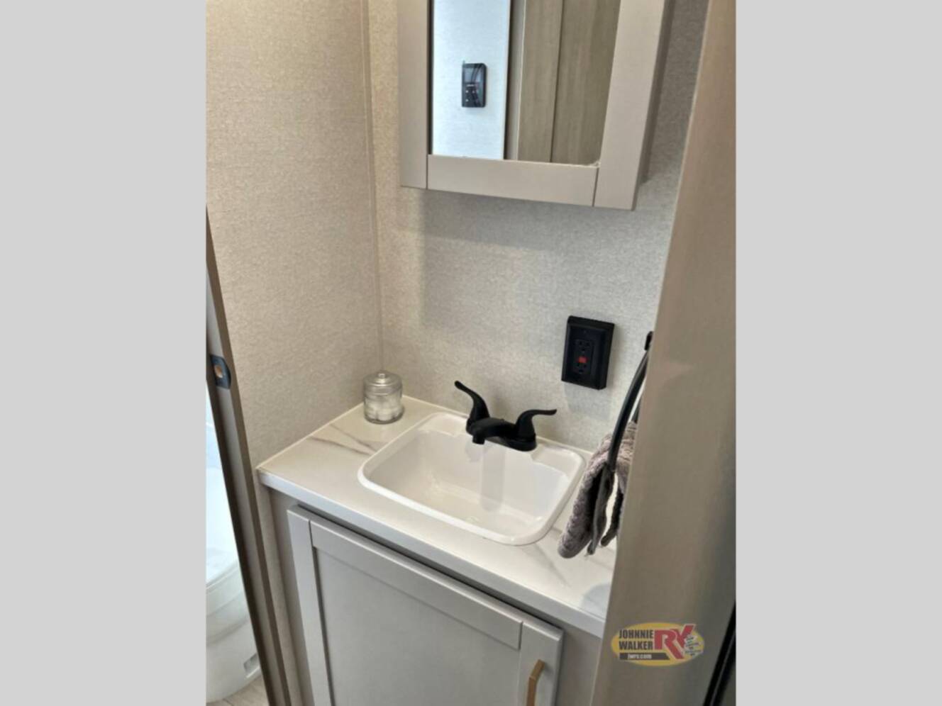 A photo of this 2027 Jayco Jay Flight SLX 260BHW