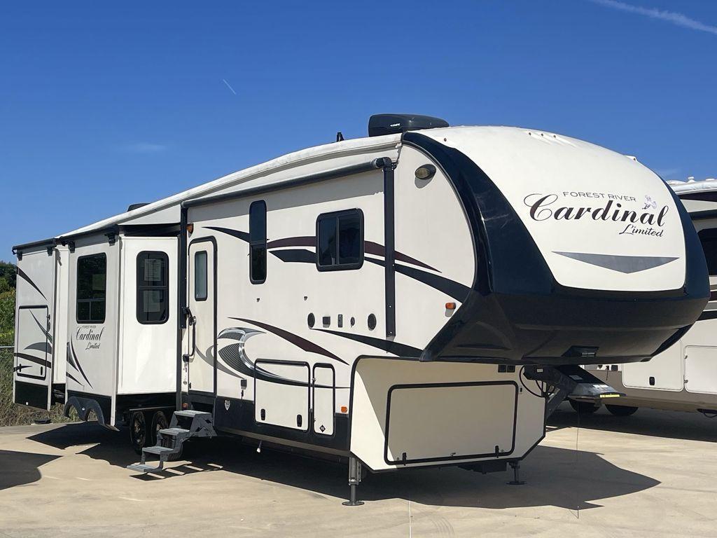 2020 Forest River Rv Cardinal Limited 388RDLE in fort worth TX