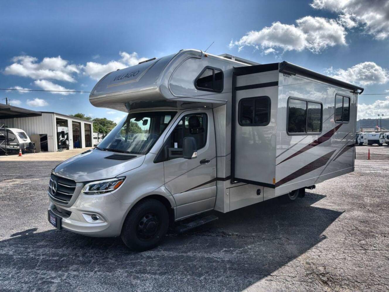 A photo of this 2027 Renegade Villagio 25RMC