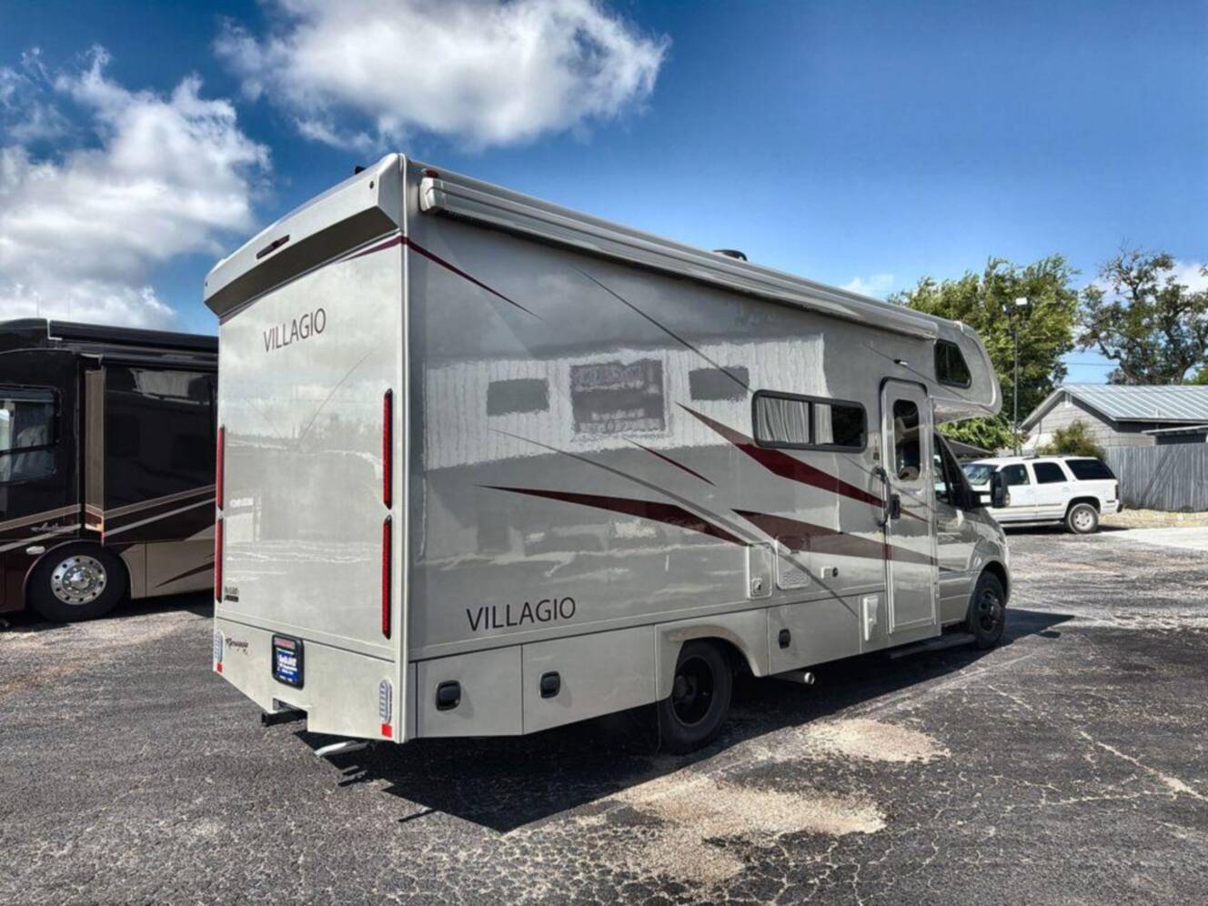 A photo of this 2027 Renegade Villagio 25RMC