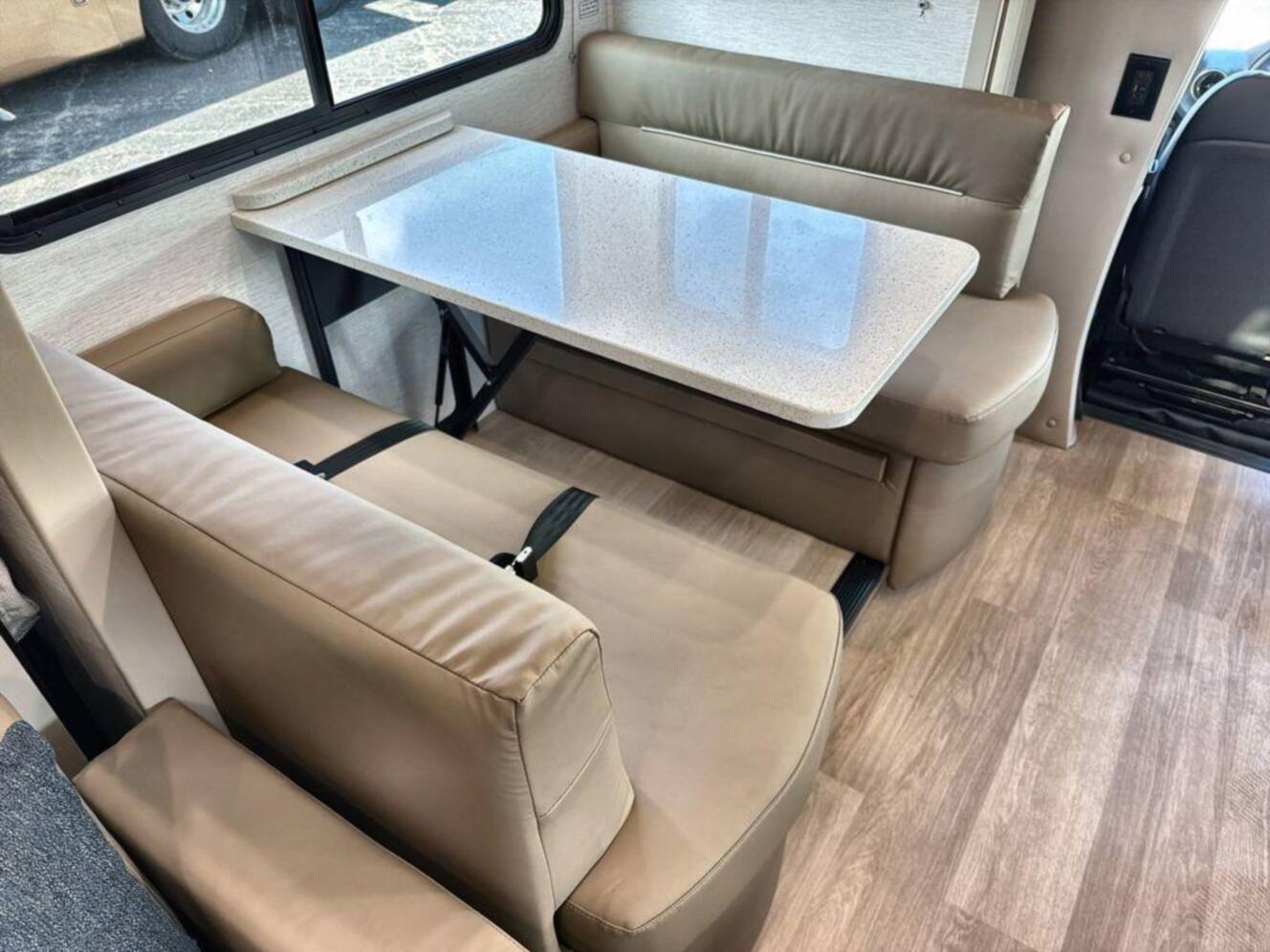 A photo of this 2027 Renegade Villagio 25RMC