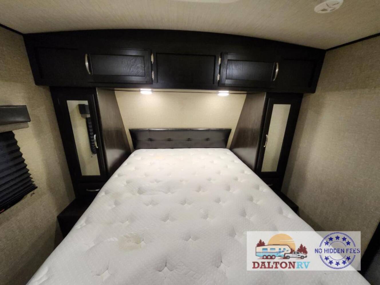 A photo of this 2019 Grand Design Imagine 2800BH