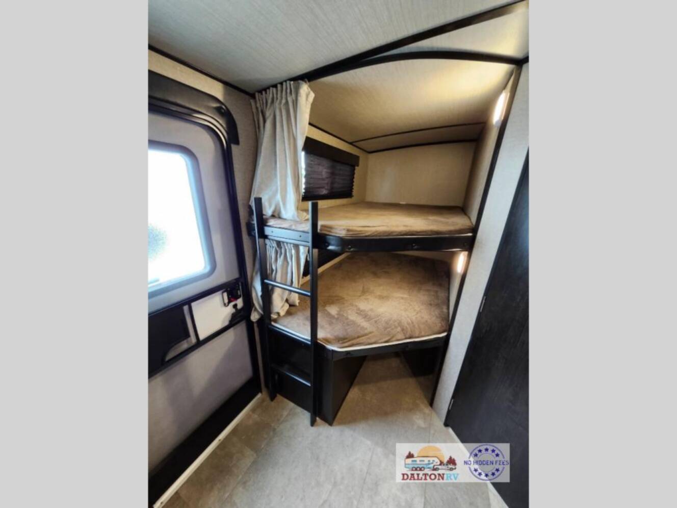 A photo of this 2019 Grand Design Imagine 2800BH