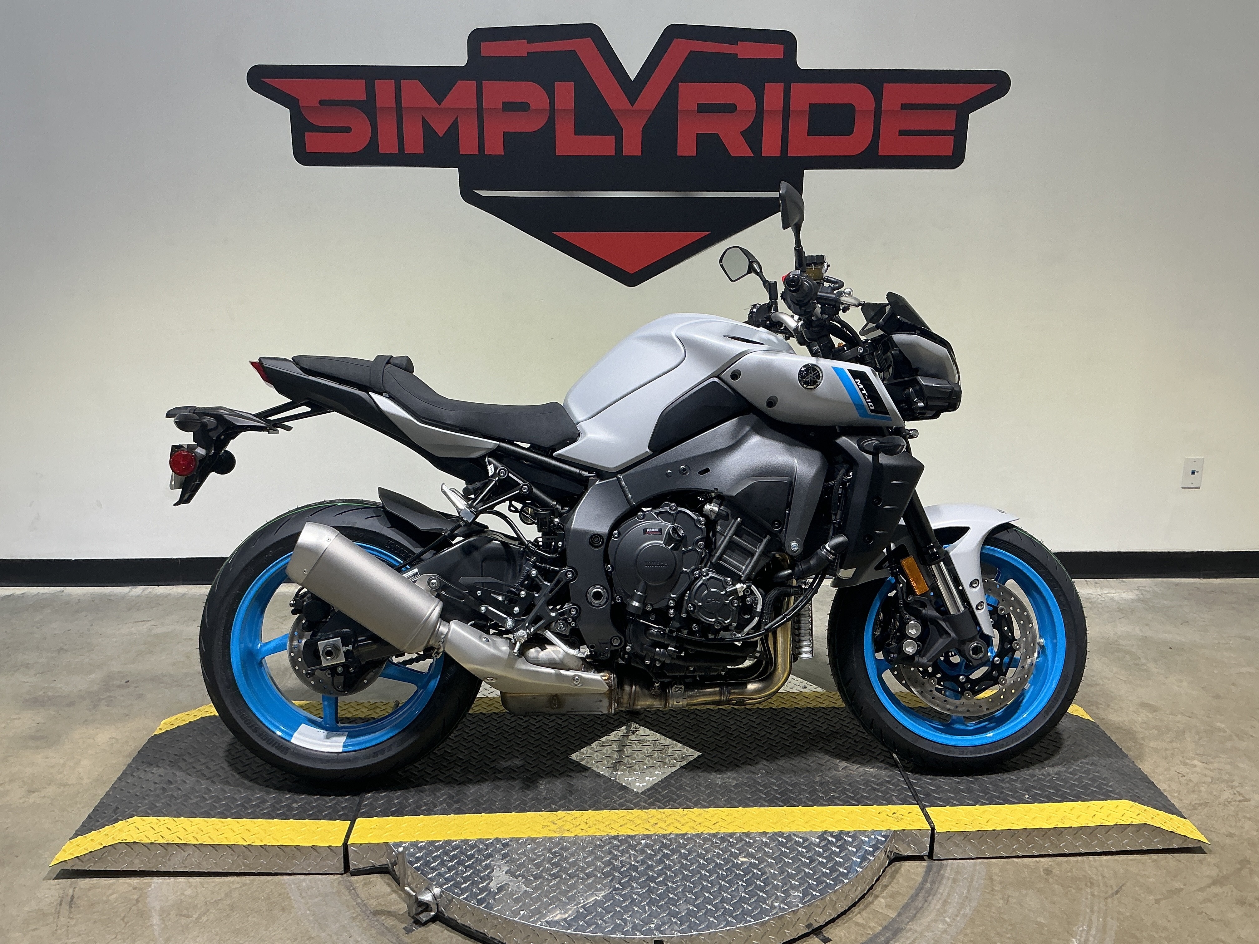 2026 Yamaha MT-10 10 in Eden Prairie, MN