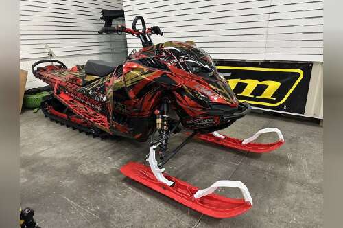 2024 Lynx® Shredder RE 850 E-TEC_3900_HAlt_4.5-in in big bend WI
