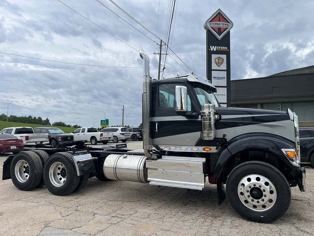 2027 INTERNATIONAL HX 520 in Columbus, MS
