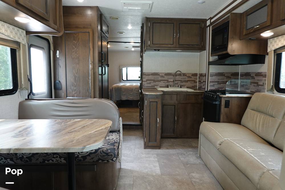 2020 Coachmen Freelander 31BH in spicewood TX