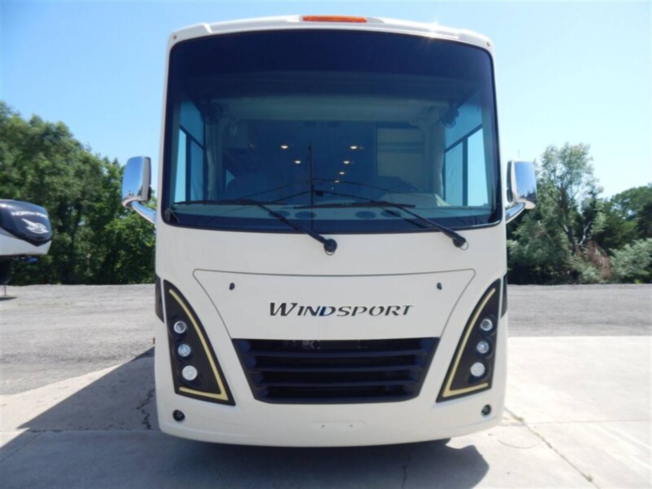 A photo of this 2022 Thor Windsport 34J
