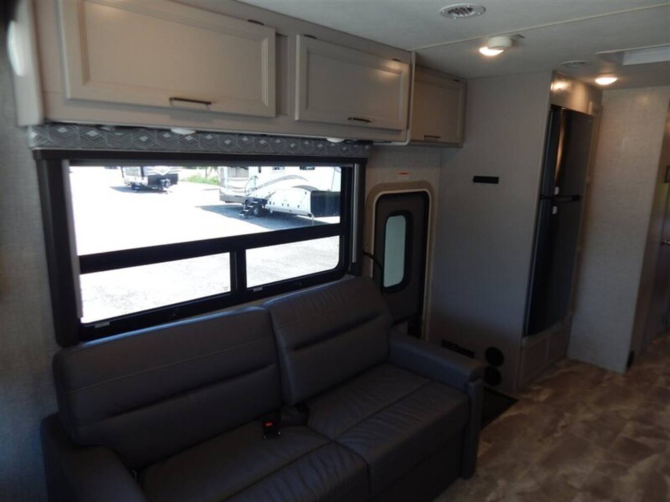 A photo of this 2022 Thor Windsport 34J
