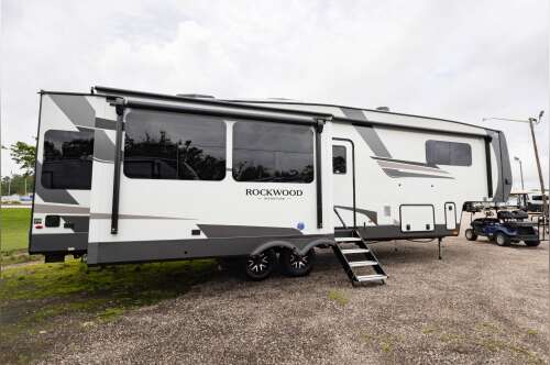 2026 Forest River Rockwood Signature 361RLS in robertsdale AL