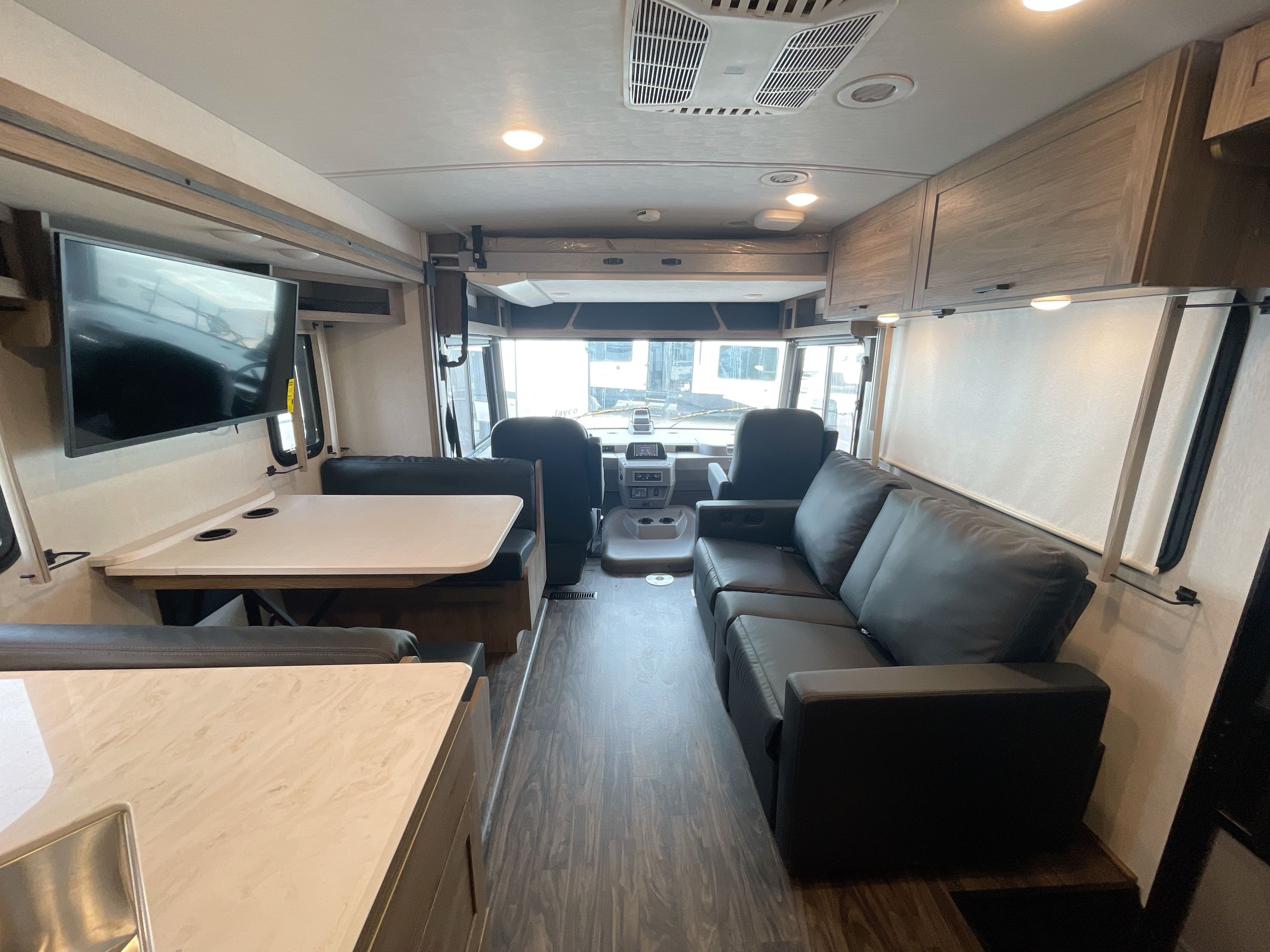2025 Winnebago VISTA 33K in kingston NY
