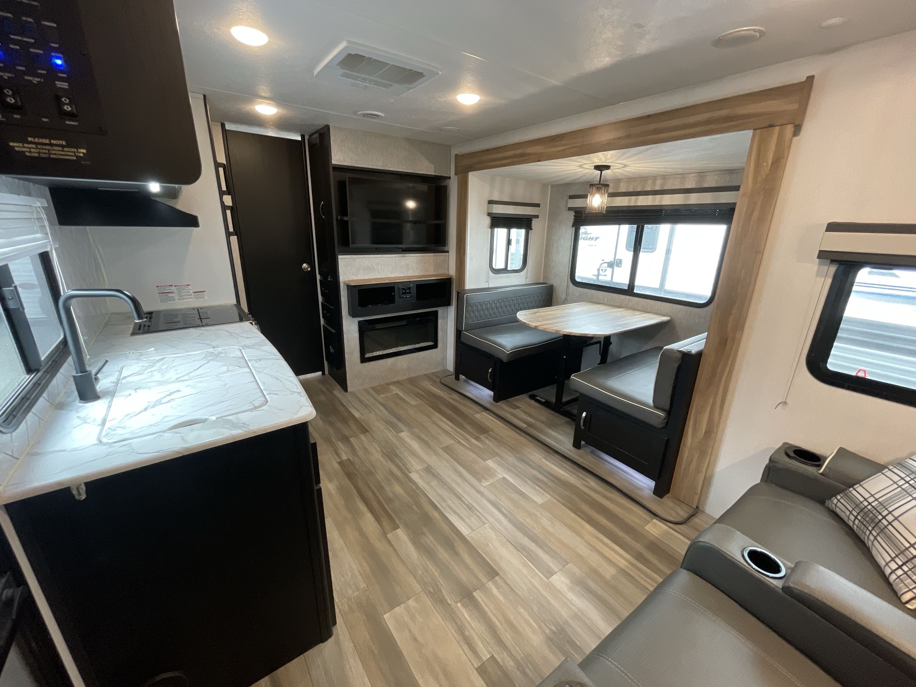 2023 Coachmen FREEDOM EXPRESS ULTRA LITE 252RBS in liberty lake WA