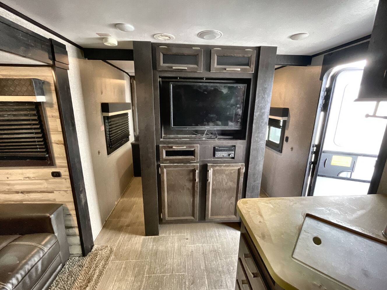 A photo of this 2020 Jayco JAY FEATHER 29QB