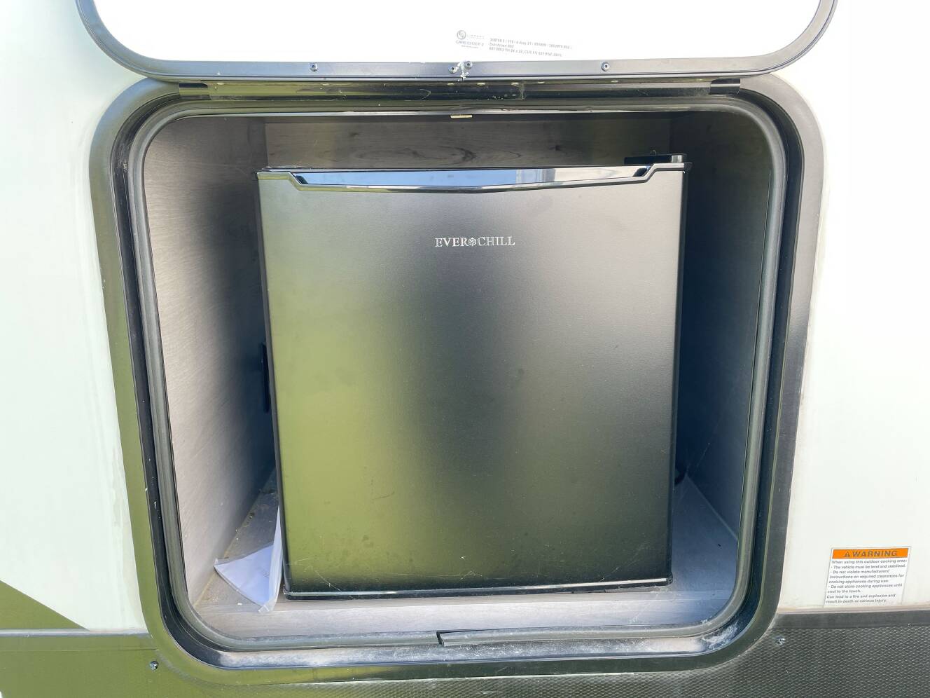 A photo of this 2022 Dutchmen KODIAK 296BHSL