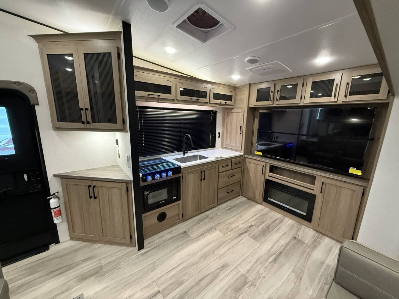 A photo of this 2026 Keystone COLEMAN LEGACY 2400REX