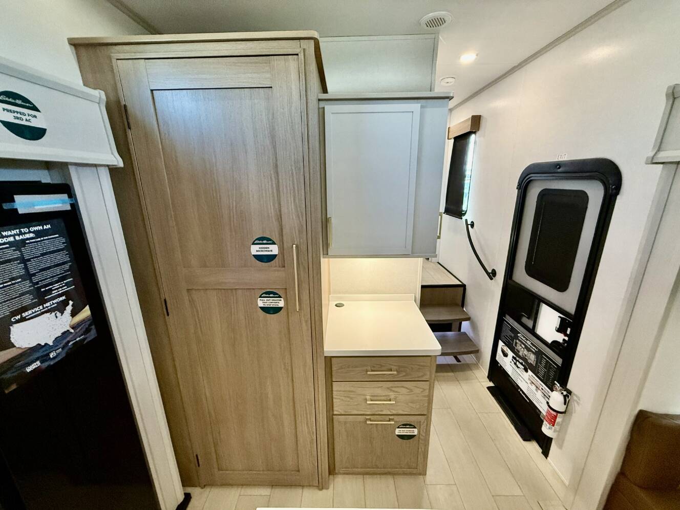 A photo of this 2026 Dutchmen EDDIE BAUER SUMMIT 3210RL