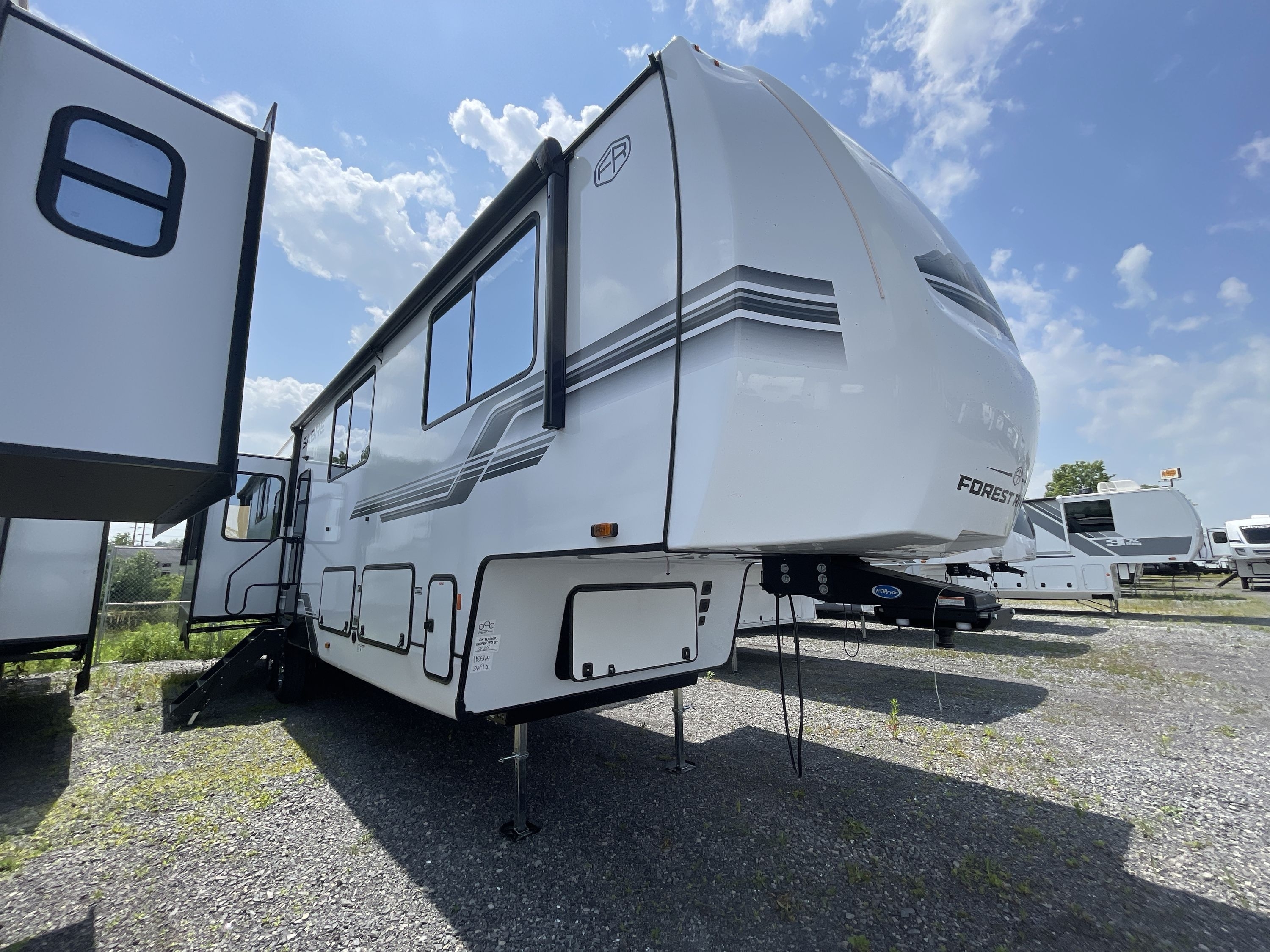 2027 Forest River SABRE 36FLX in cicero NY