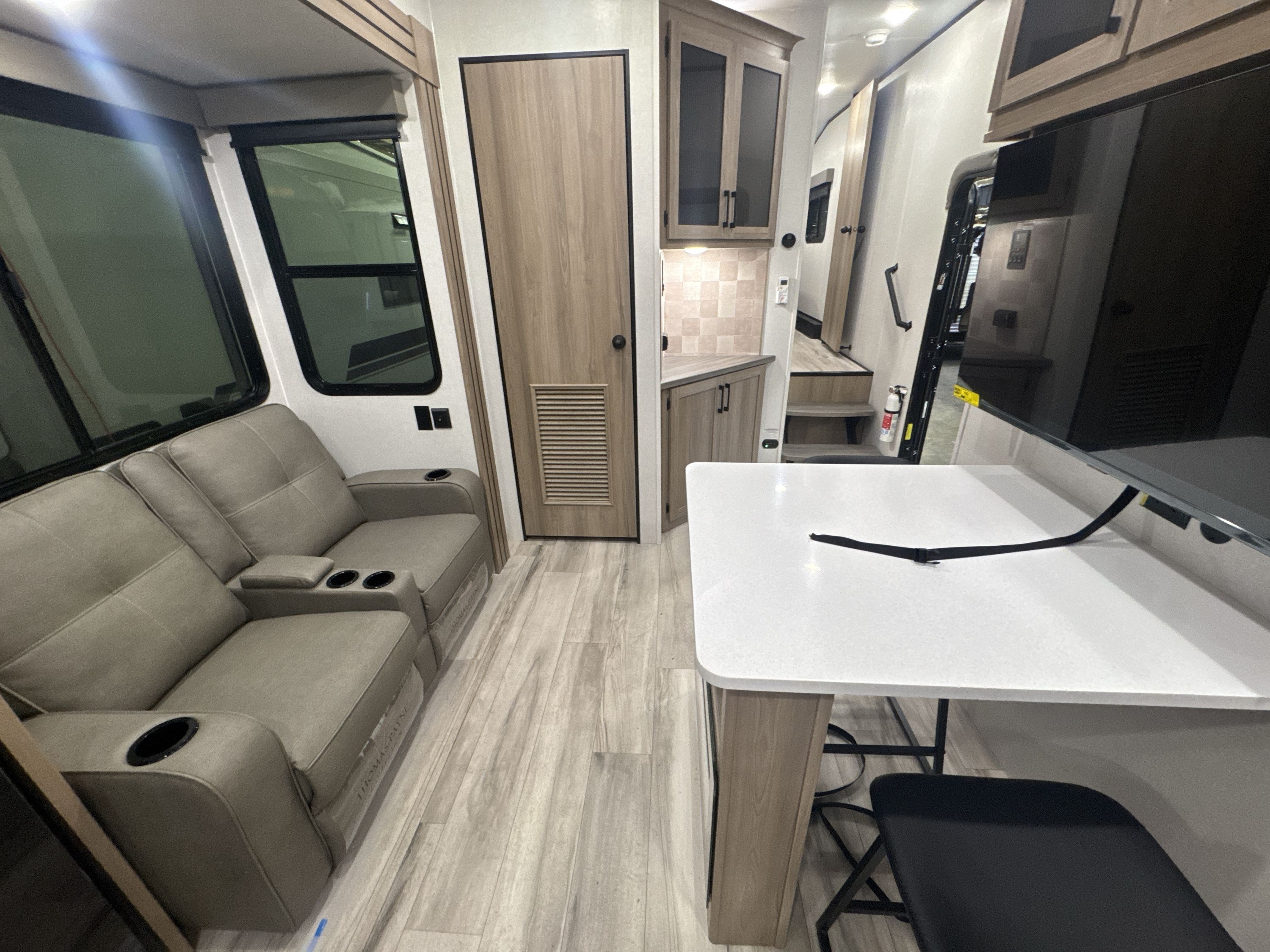 2026 Keystone COLEMAN LEGACY 2800SUNDECK in churchville NY
