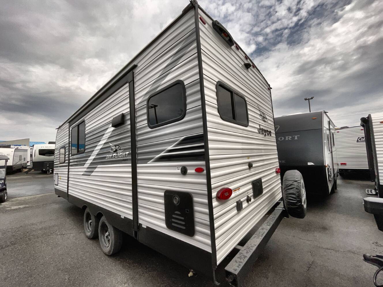 A photo of this 2026 Jayco JAY FLIGHT SLX 225MLS