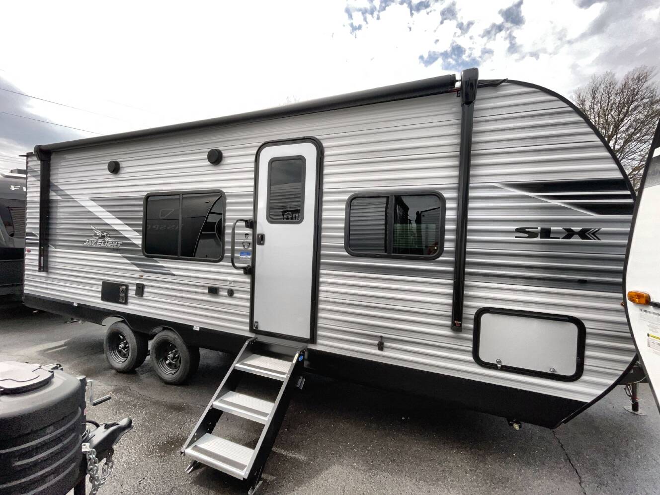 A photo of this 2026 Jayco JAY FLIGHT SLX 225MLS