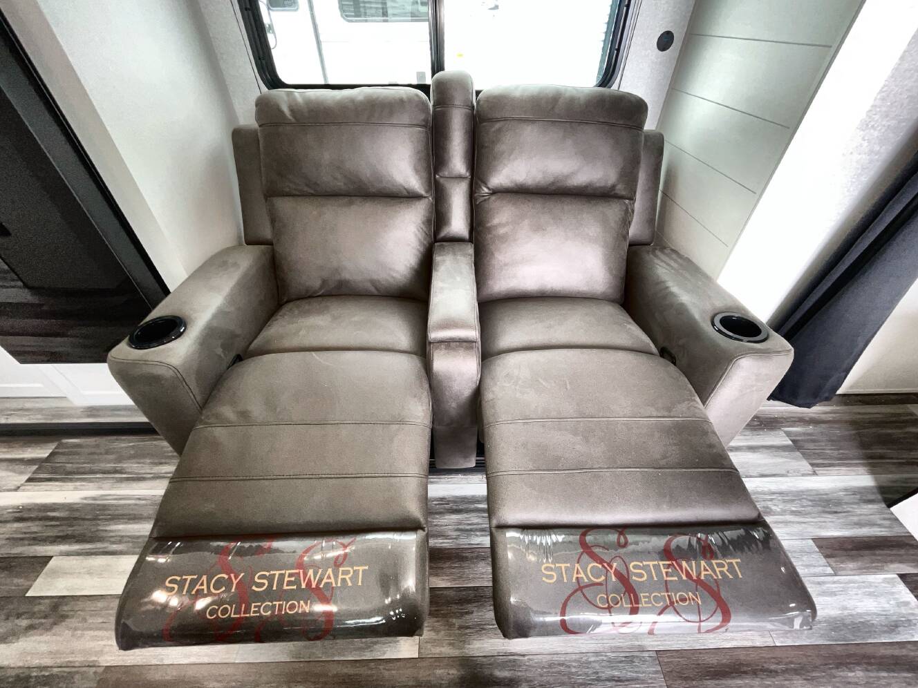 A photo of this 2026 Jayco JAY FLIGHT SLX 225MLS