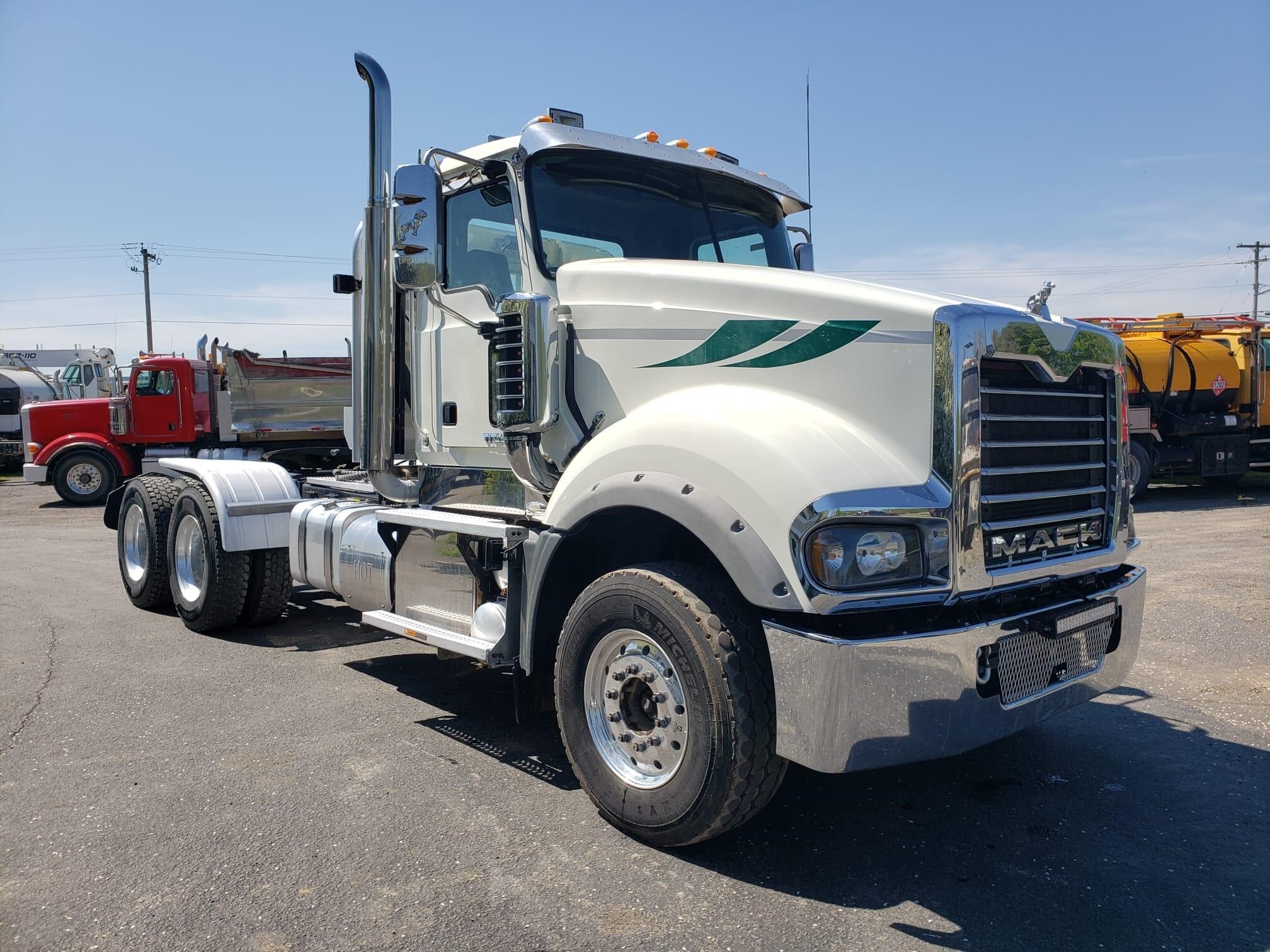2015 MACK TITAN TD713 in Caledonia, NY