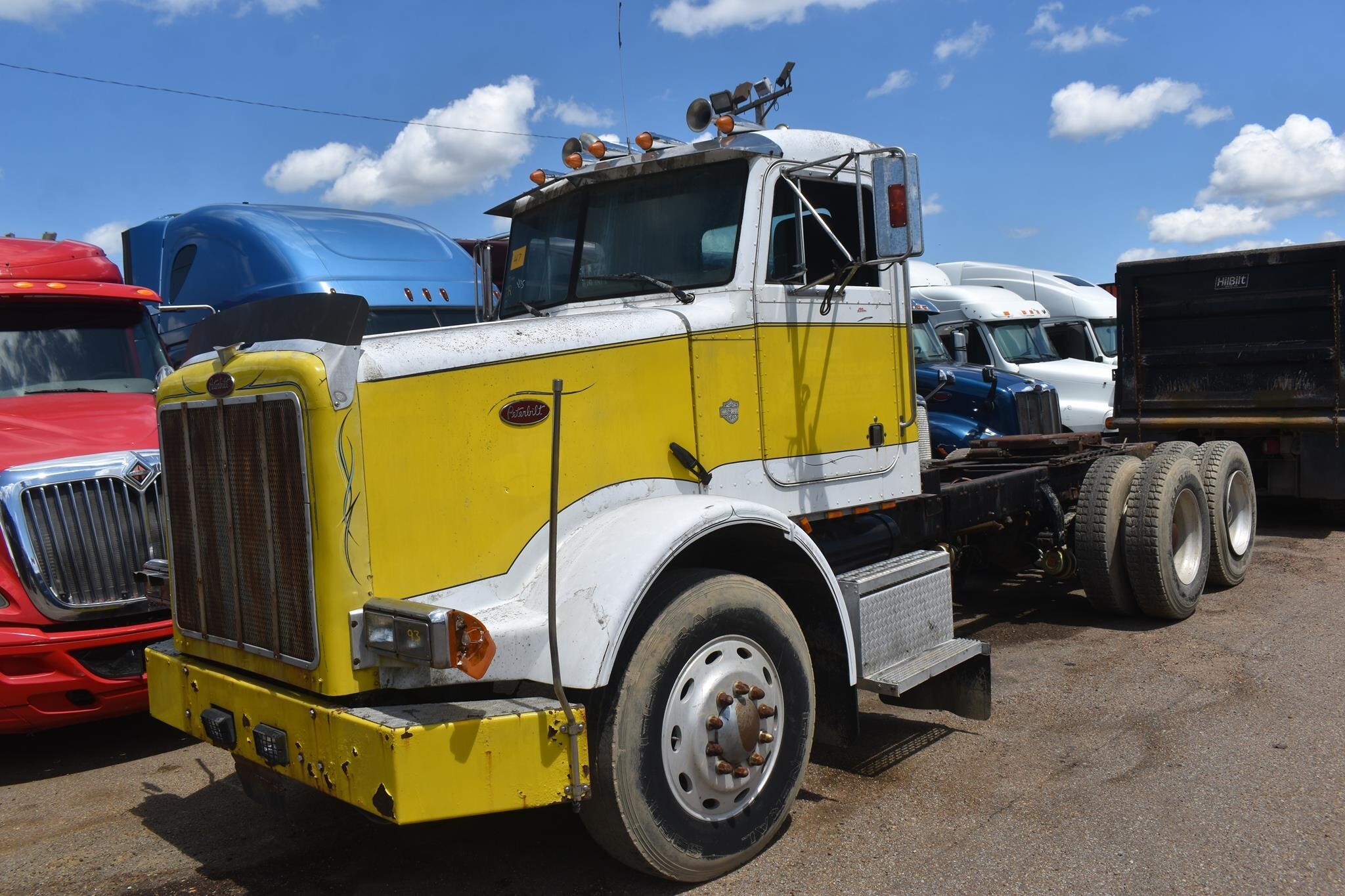 1993 PETERBILT 378 in Covington, TN