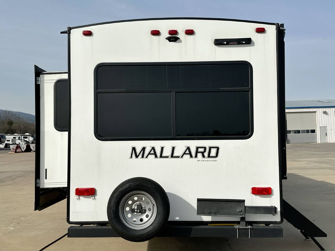 A photo of this 2023 Heartland MALLARD M27