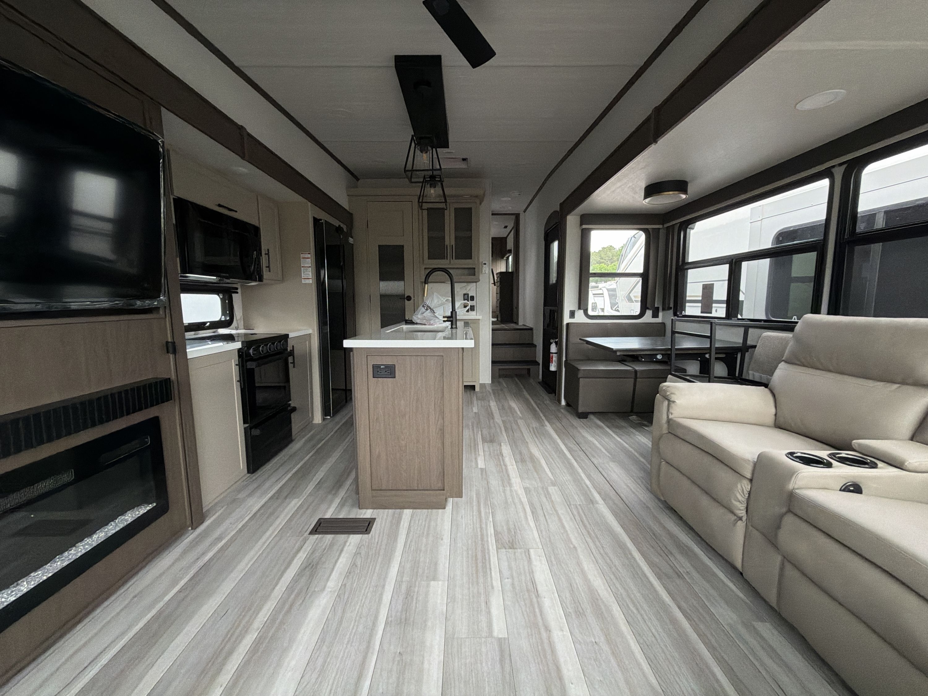 2026 Keystone COUGAR MIDNIGHT EDITION 316RLS in columbia SC