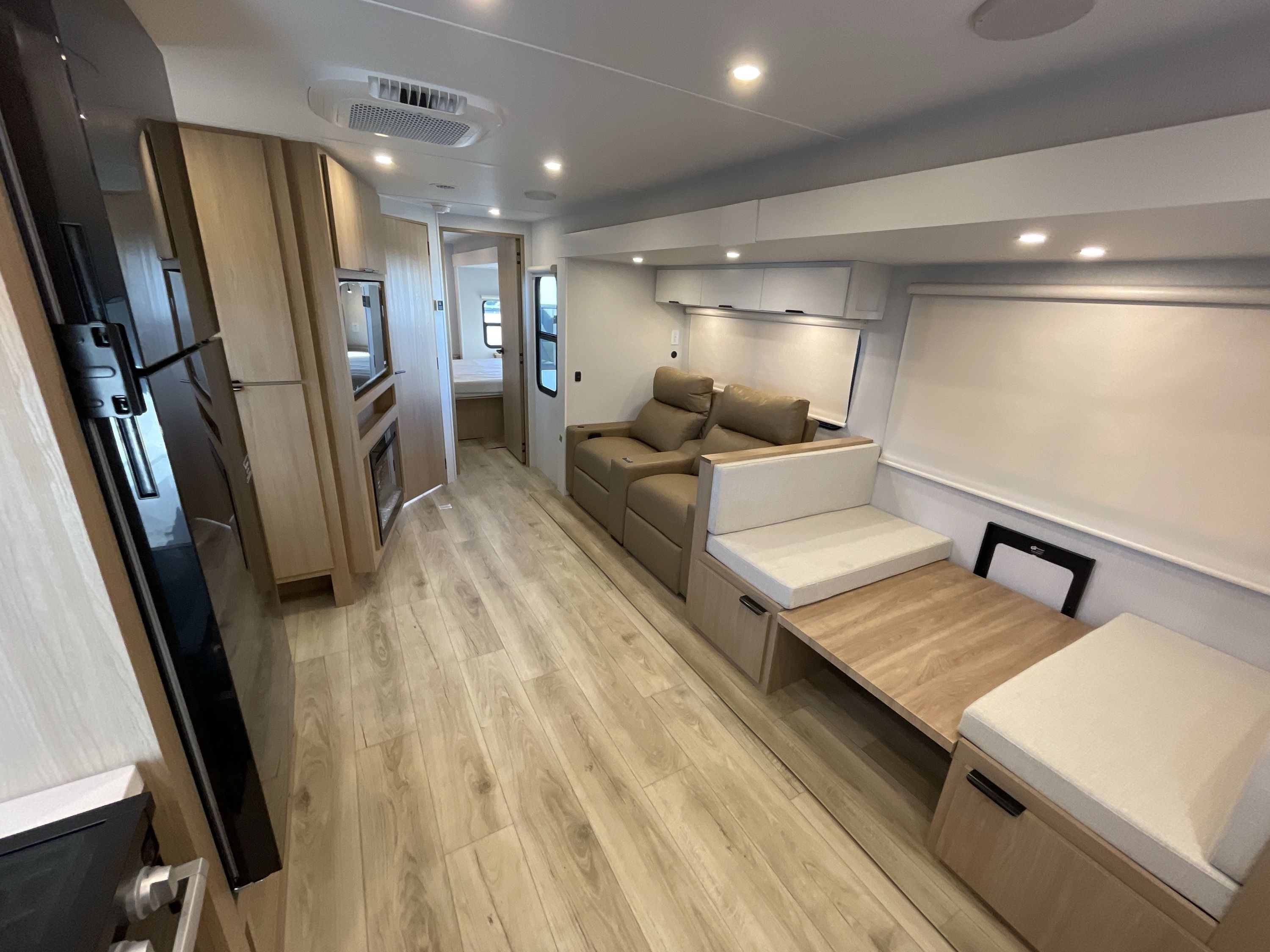 2026 Winnebago THRIVE 26FKD in kansas city KS
