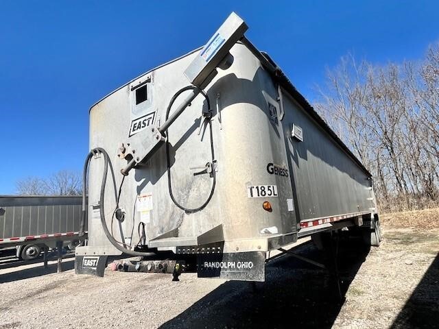 2009 EAST GENESIS HYBRID in Petersburg, IN
