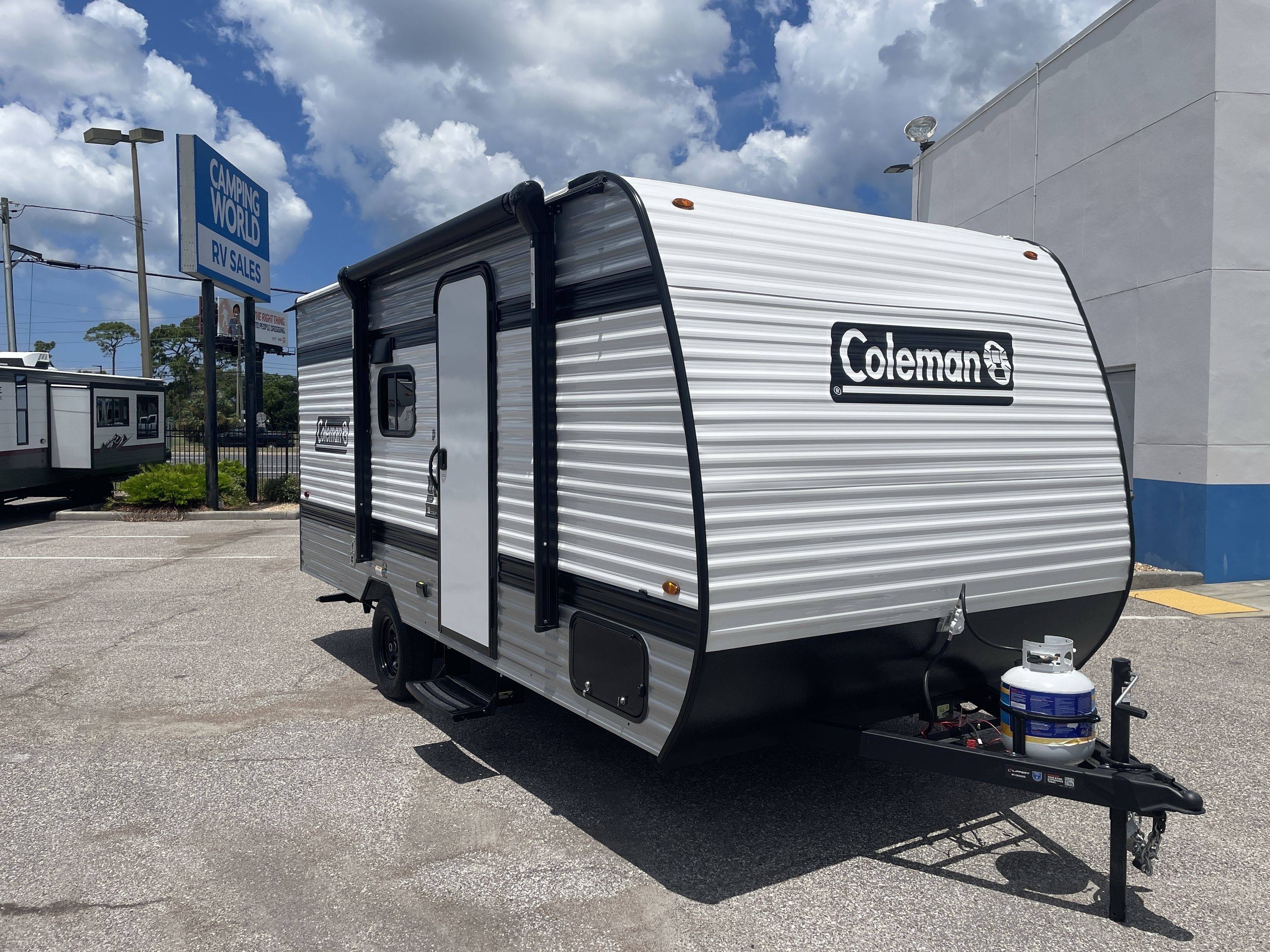 2027 Keystone COLEMAN 17B in holiday FL