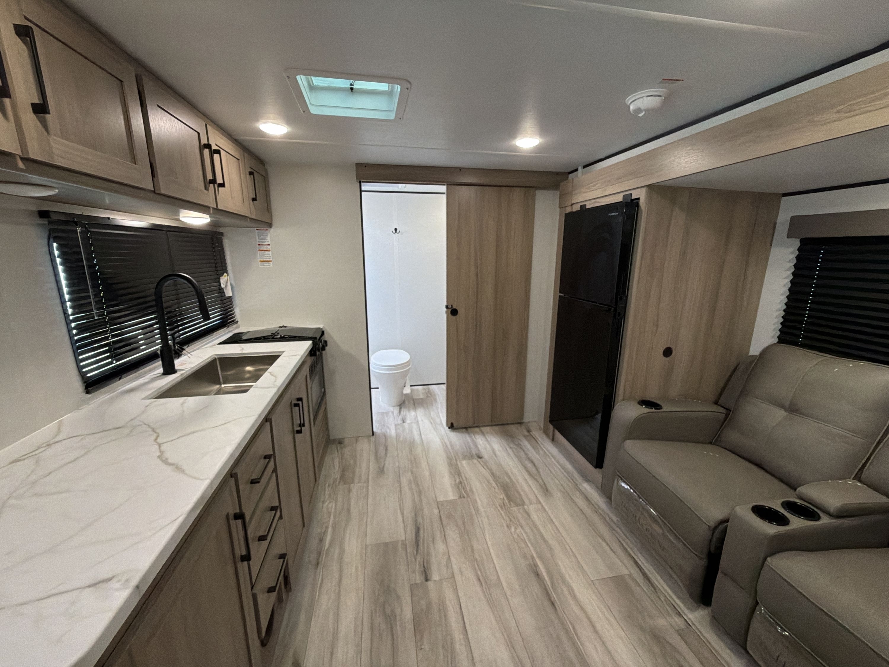 2027 Keystone COLEMAN LIGHT 18RX in vacaville CA