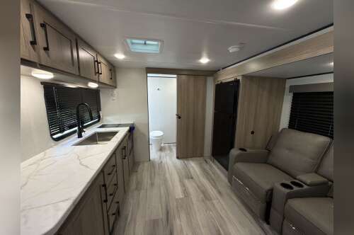 2027 Keystone COLEMAN LIGHT 18RX in vacaville CA