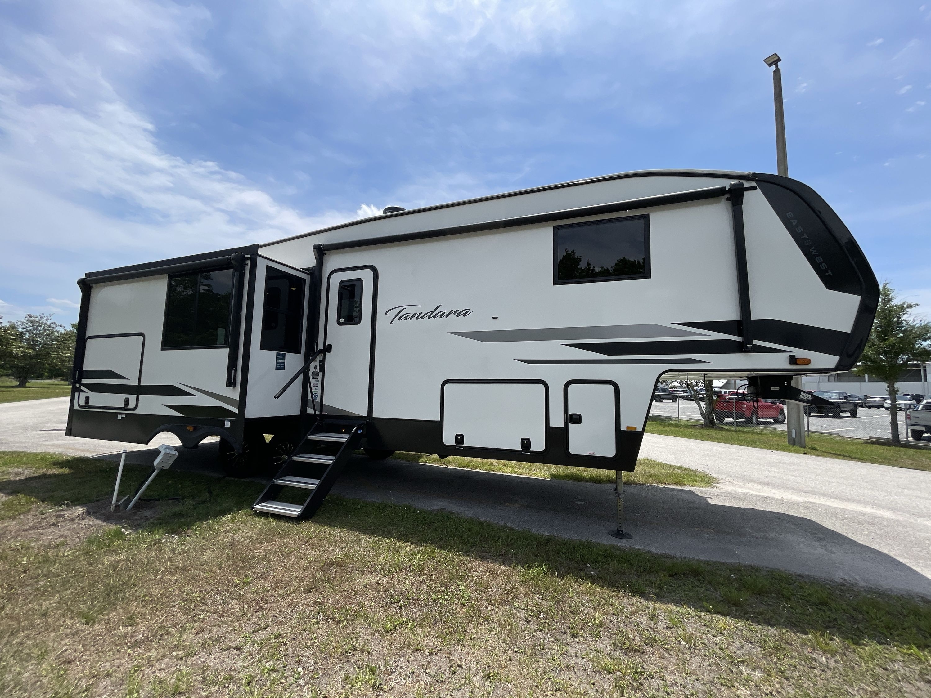 2024 East To West TANDARA 321RL-OK in st. augustine FL