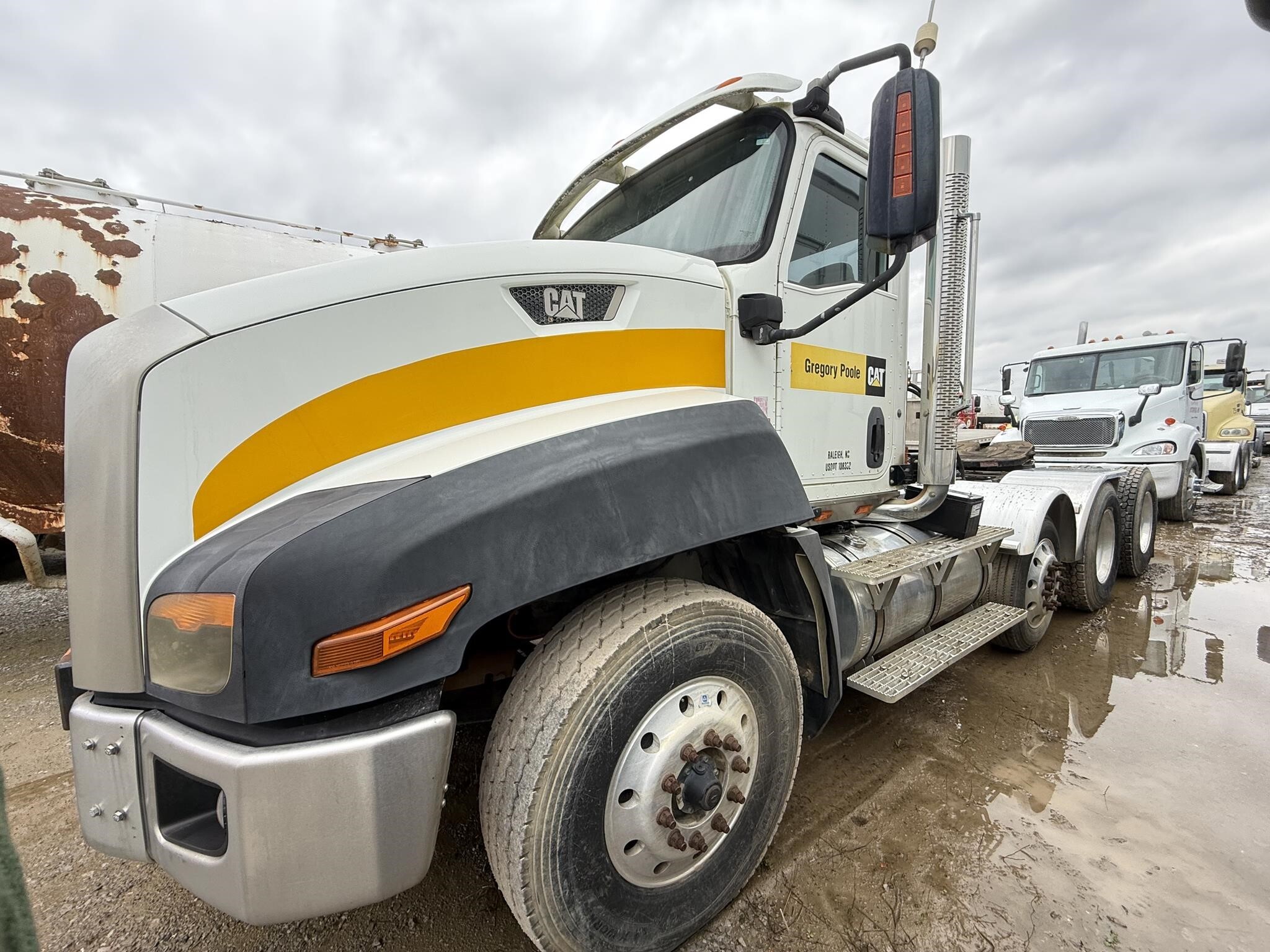 2013 CATERPILLAR CT660 in Covington, TN