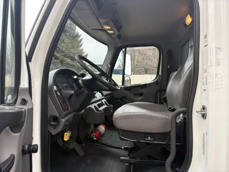 2019 FREIGHTLINER BUSINESS CLASS M2 106