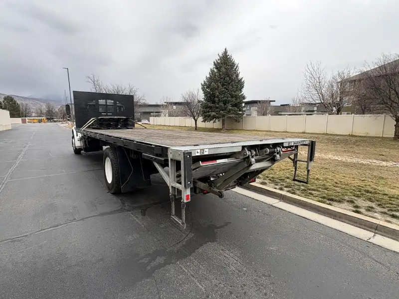 2019 FREIGHTLINER BUSINESS CLASS M2 106